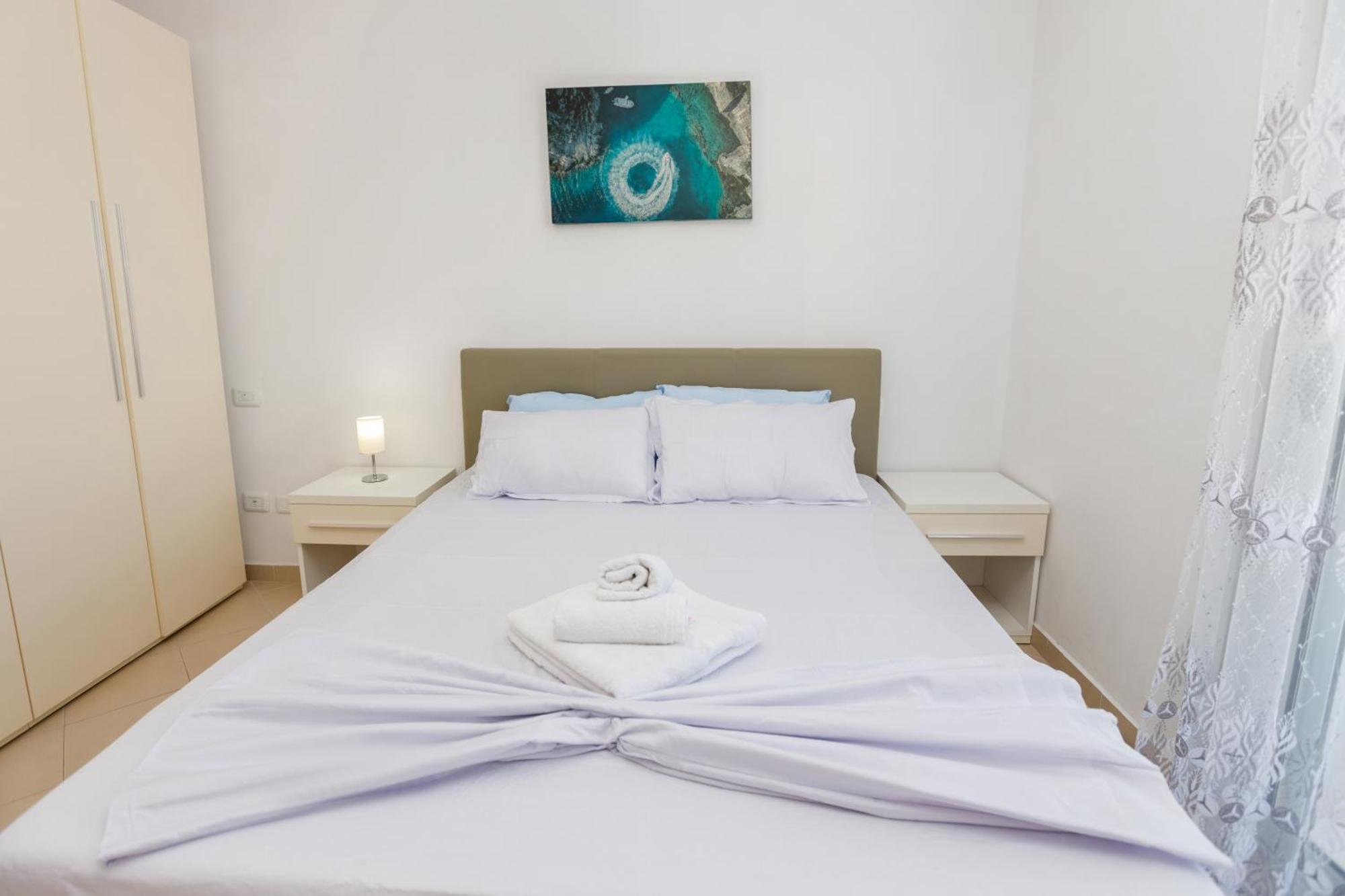 Gus Apartament Vlorë Exterior foto