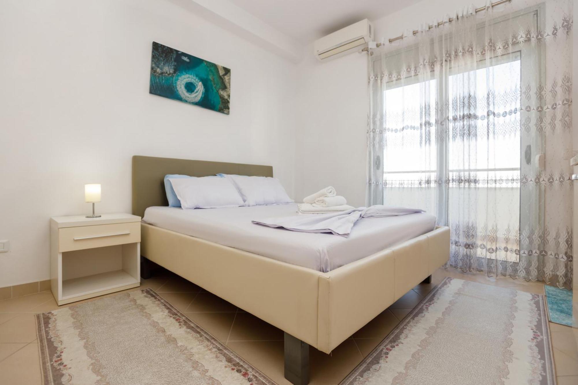 Gus Apartament Vlorë Exterior foto